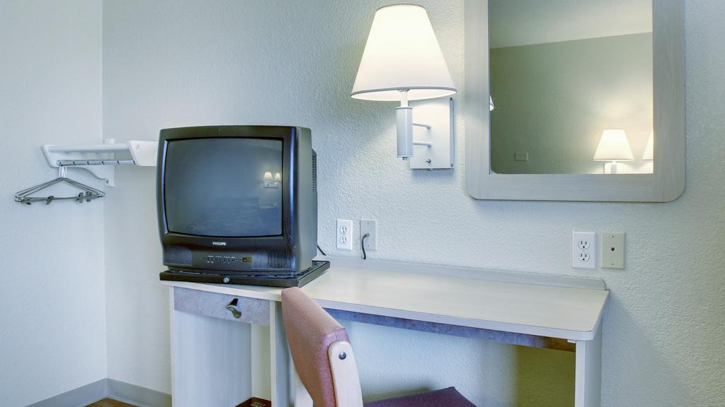 Motel 6 Manhattan Kansas Quarto foto
